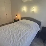Climatise 2 Pieces Avec Vue Mer, Centre-ville Sainte-maxime, Animaux Acceptes - Fr-1-780-26 Apartment *