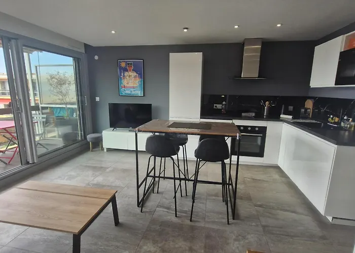 Climatise 2 Pieces Avec Vue Mer, Centre-ville Sainte-maxime, Animaux Acceptes - Fr-1-780-26