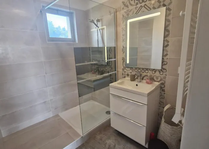 Apartment Climatise 2 Pieces Avec Vue Mer, Centre-ville Sainte-maxime, Animaux Acceptes - Fr-1-780-26