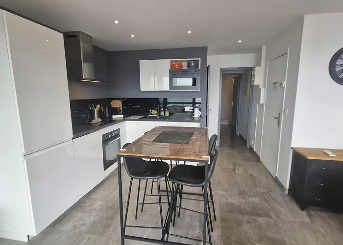 Climatise 2 Pieces Avec Vue Mer, Centre-ville Sainte-maxime, Animaux Acceptes - Fr-1-780-26 Apartment Sainte-Maxime