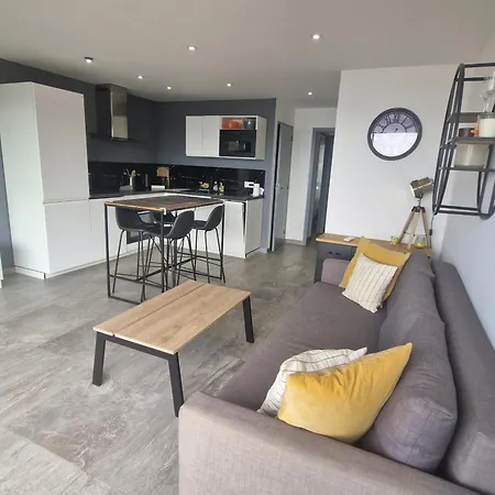 Climatise 2 Pieces Avec Vue Mer, Centre-ville Sainte-maxime, Animaux Acceptes - Fr-1-780-26 아파트 생트막시메