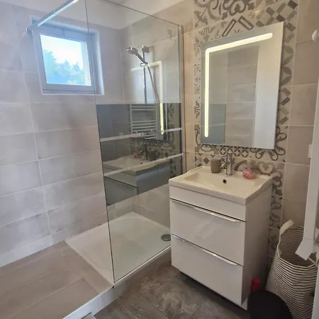 Apartment Climatise 2 Pieces Avec Vue Mer, Centre-ville Sainte-maxime, Animaux Acceptes - Fr-1-780-26